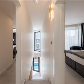 4 bedroom villa with heated pool and sea view in Vinišće, sleeps 8